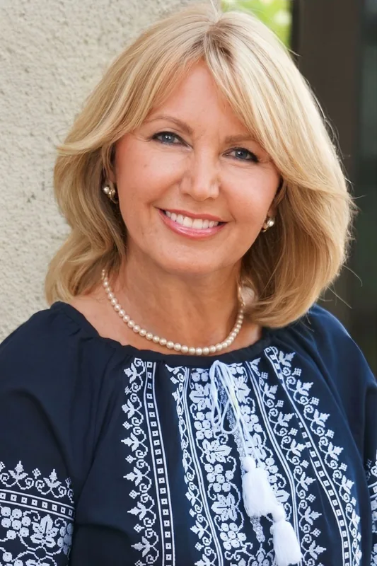 Nadia, 67, from Kharkiv — verified profile